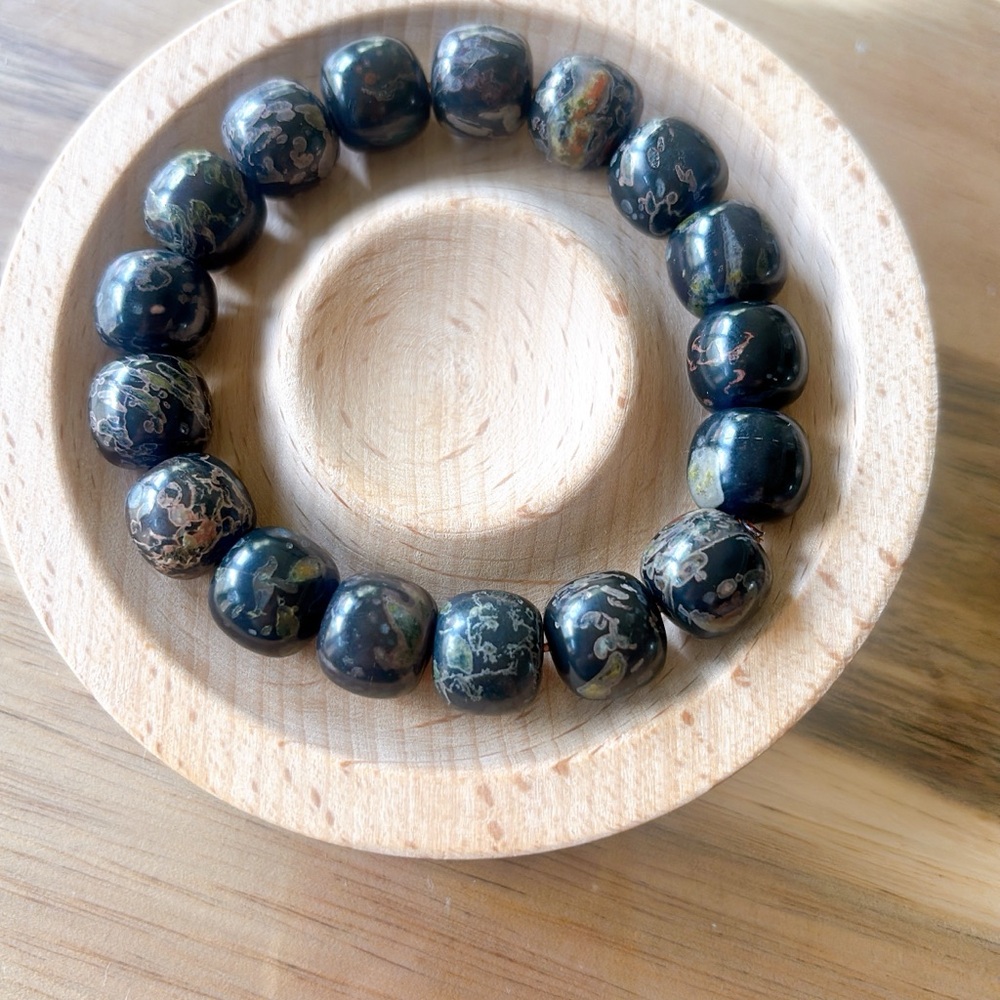 Plum Blossom Jade Beaded Bracelet